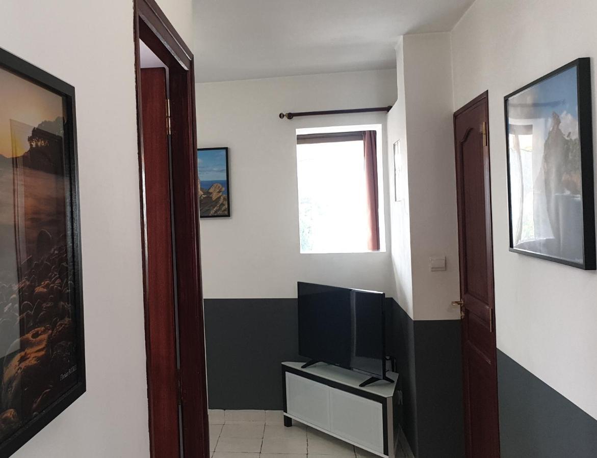 Les Vagues Bleues Apartment Ла Сиота Екстериор снимка