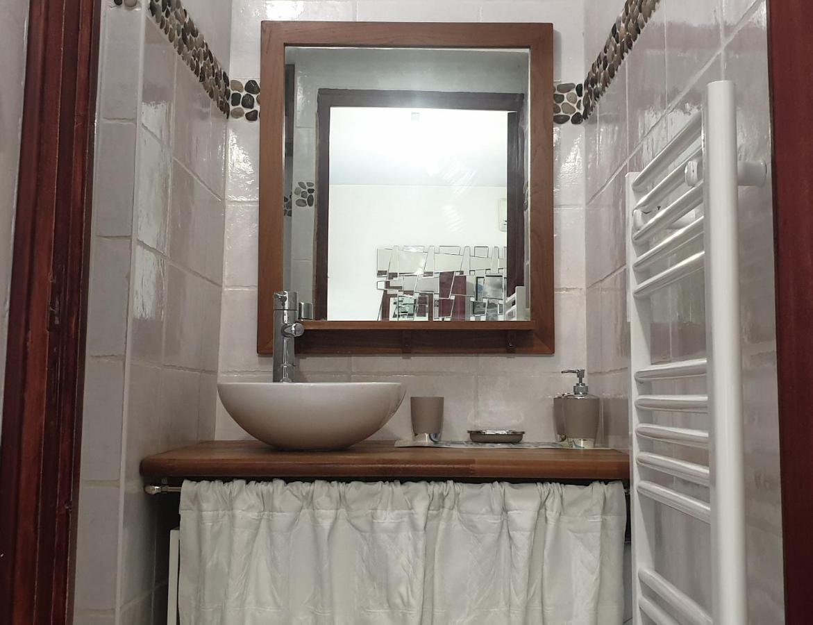 Les Vagues Bleues Apartment Ла Сиота Екстериор снимка